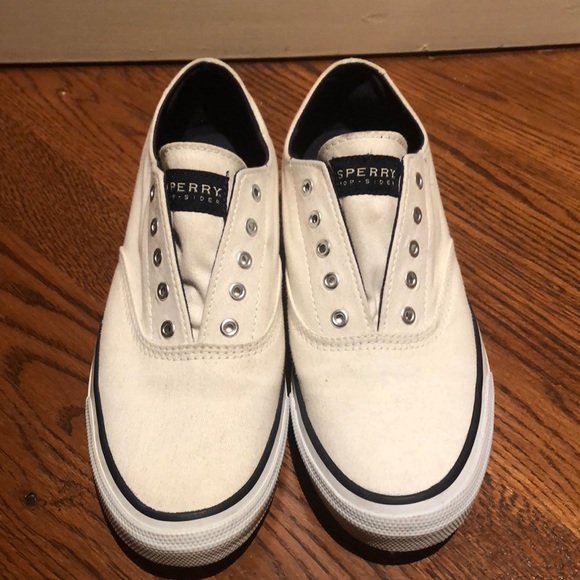 non lace up sneakers